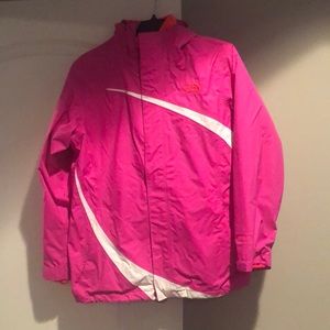 Girls 18 (kids) 2 piece northface. Coral/pink